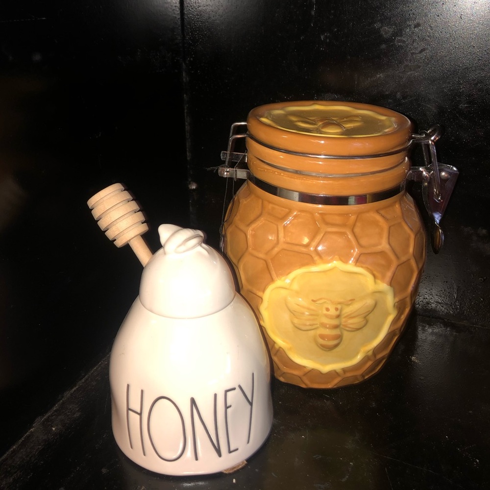 Rae Dunn Honey Pot